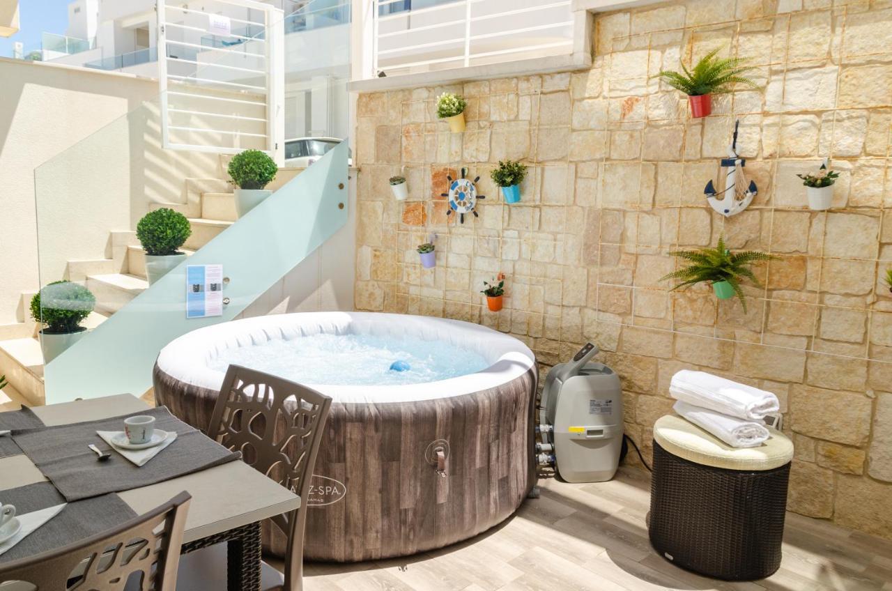 Apulialux Little Jem W Jacuzzi / 180 Steps From Sea Villa Polignano a Mare Esterno foto