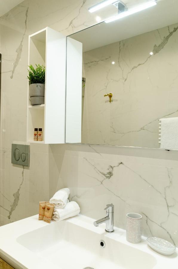 Apulialux Little Jem W Jacuzzi / 180 Steps From Sea Villa Polignano a Mare Esterno foto