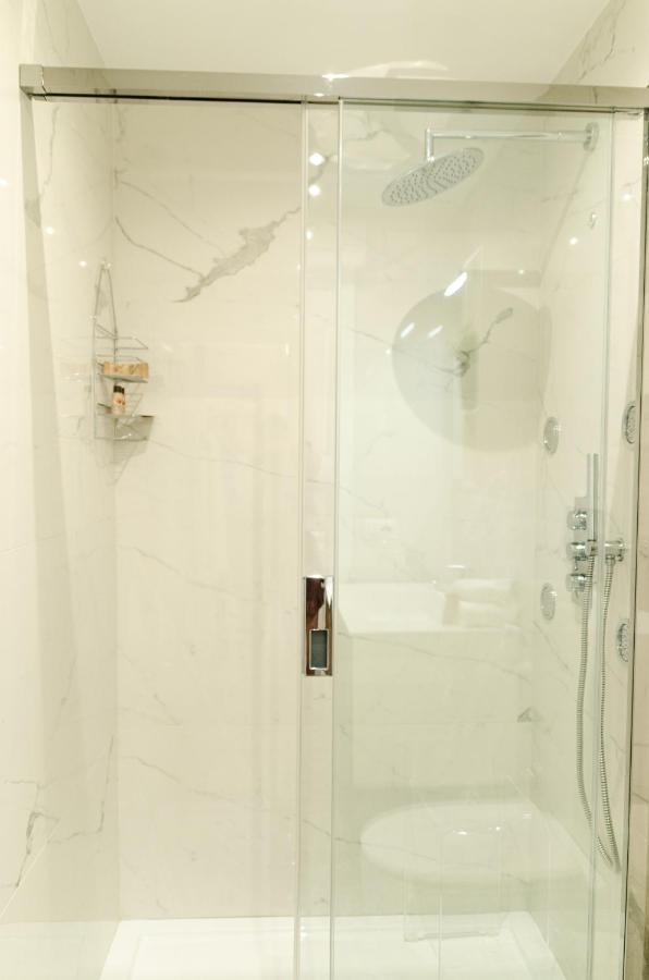 Apulialux Little Jem W Jacuzzi / 180 Steps From Sea Villa Polignano a Mare Esterno foto
