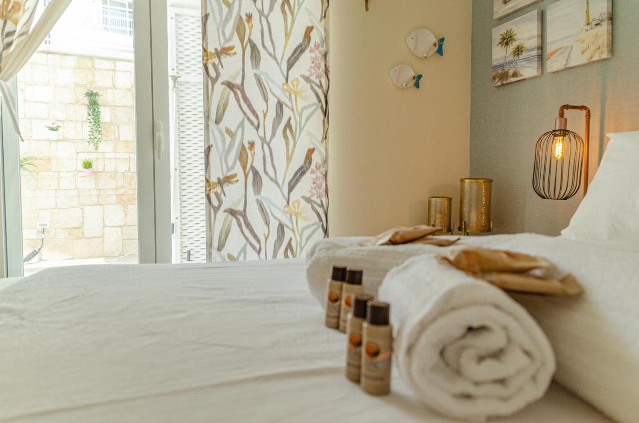 Apulialux Little Jem W Jacuzzi / 180 Steps From Sea Villa Polignano a Mare Esterno foto